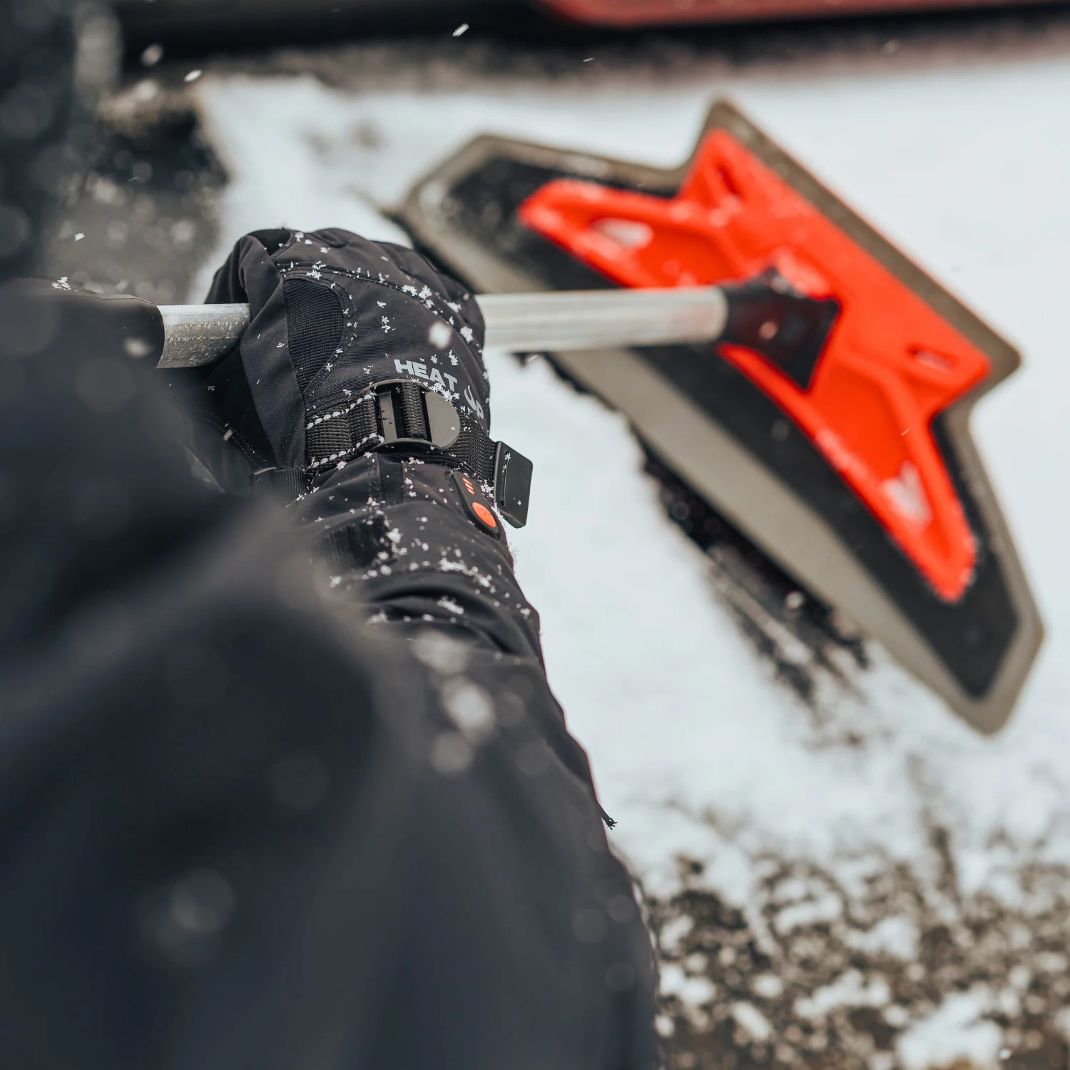 Heated Gloves - MOUNTAIN series - Unisex - Image 10